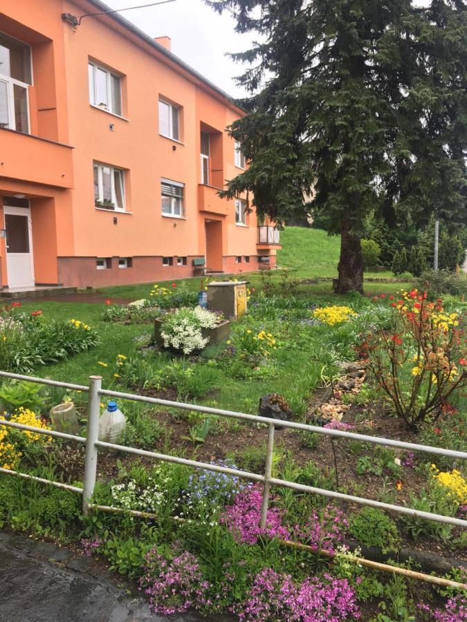 Apartman Monya Turčianske Teplice Екстериор снимка